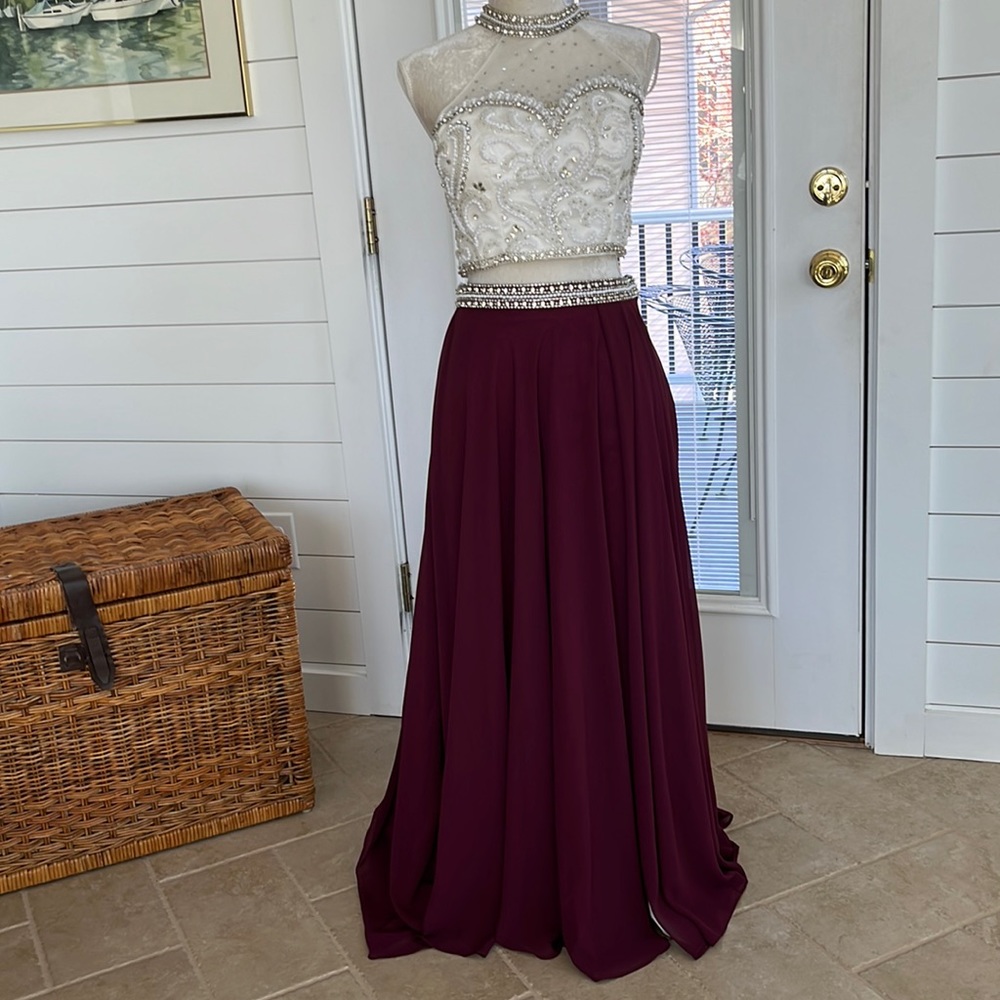 Dave & Johnny two piece prom dress. Burgundy and white with sequins. Side slit